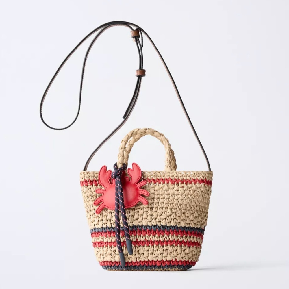 NWT ZARA RAFFIA CROSSBODY BAG WITH CRAB CHARM